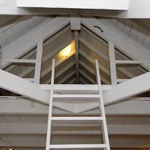 attic-room-judys.zandvoort-hotels.com/